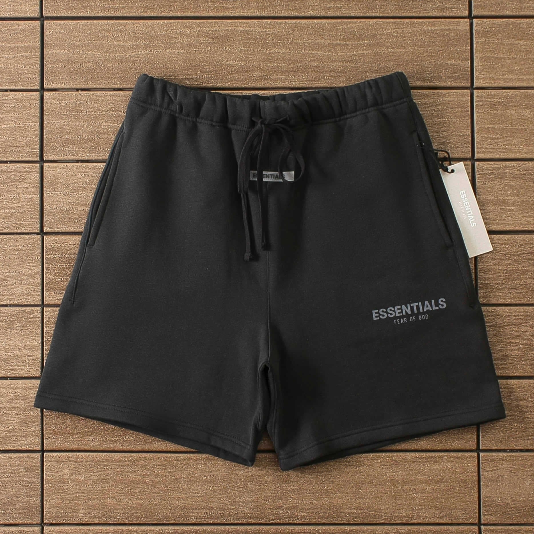 Short "Essence" noir