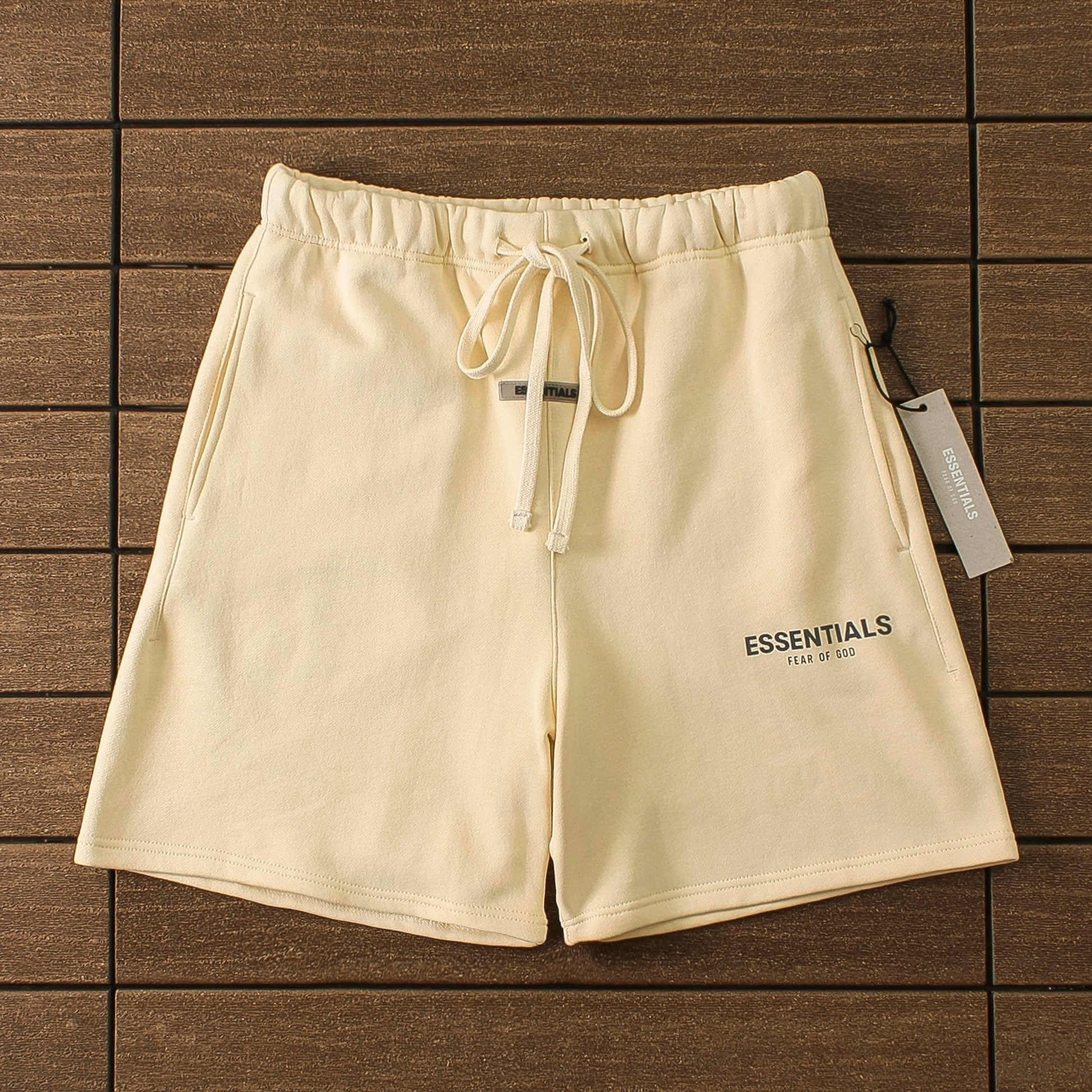 Shorts « Essence » beiges