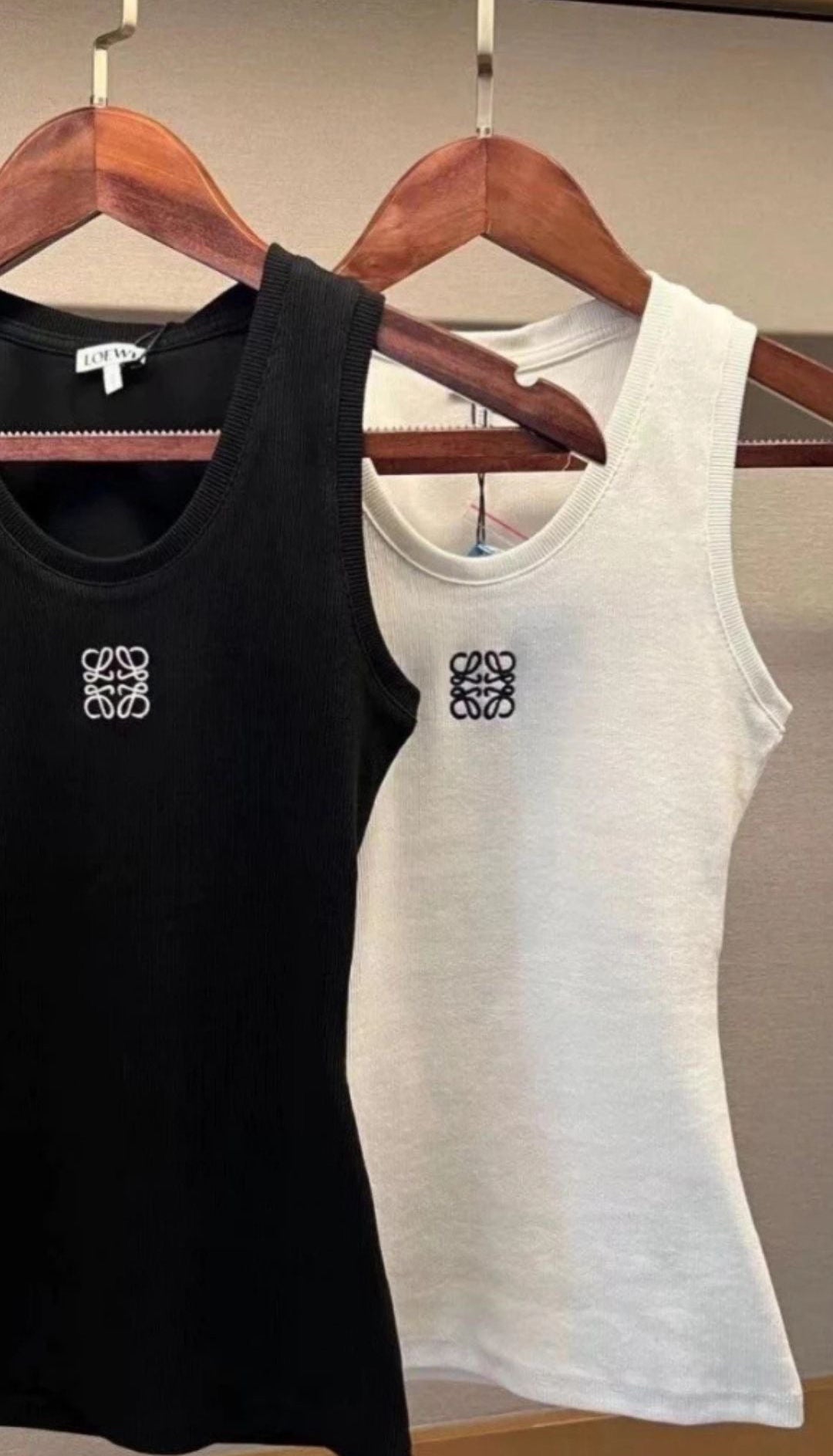 LION TOP