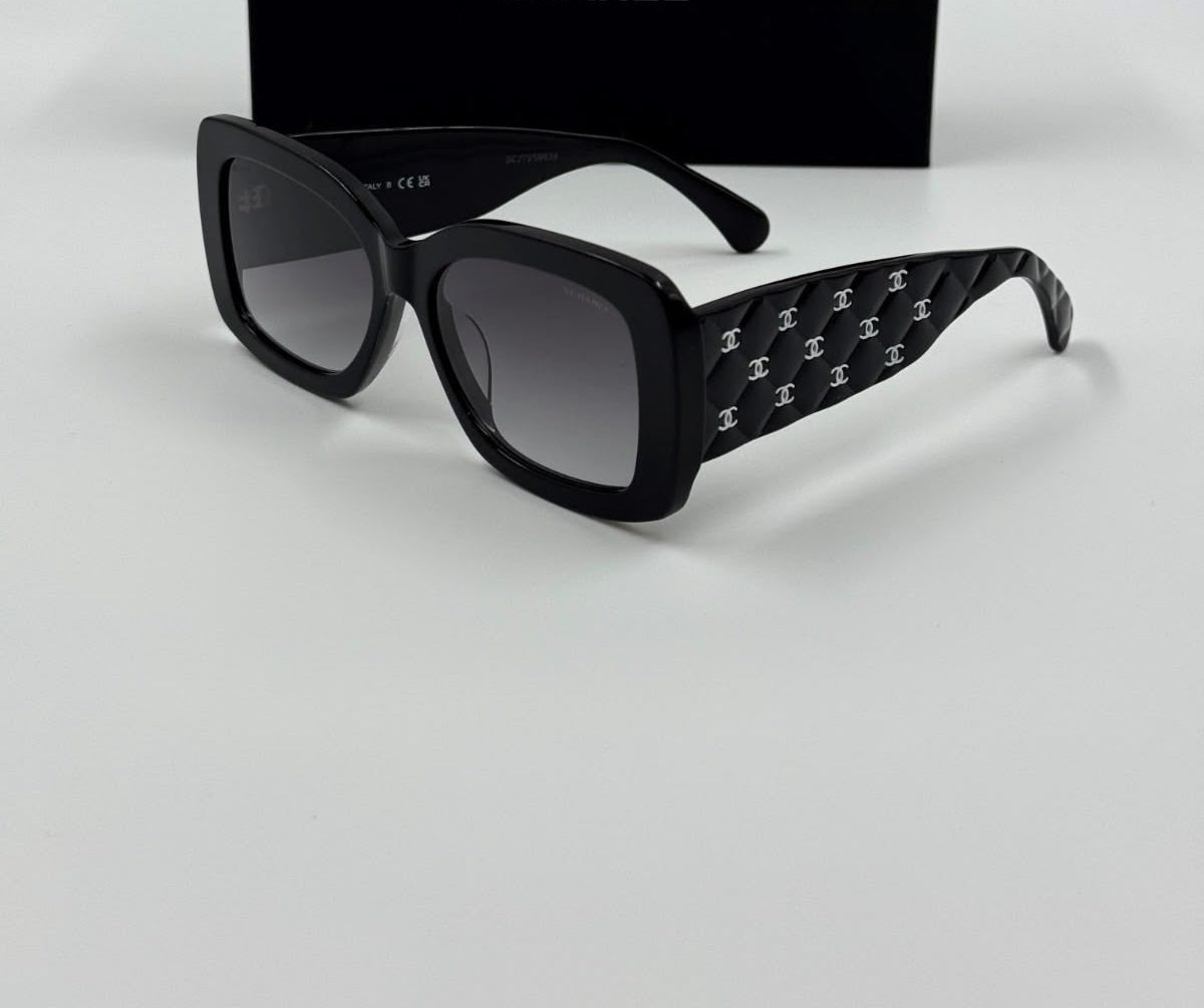 LUNETTES DE SOLEIL AVEC LOGO CC