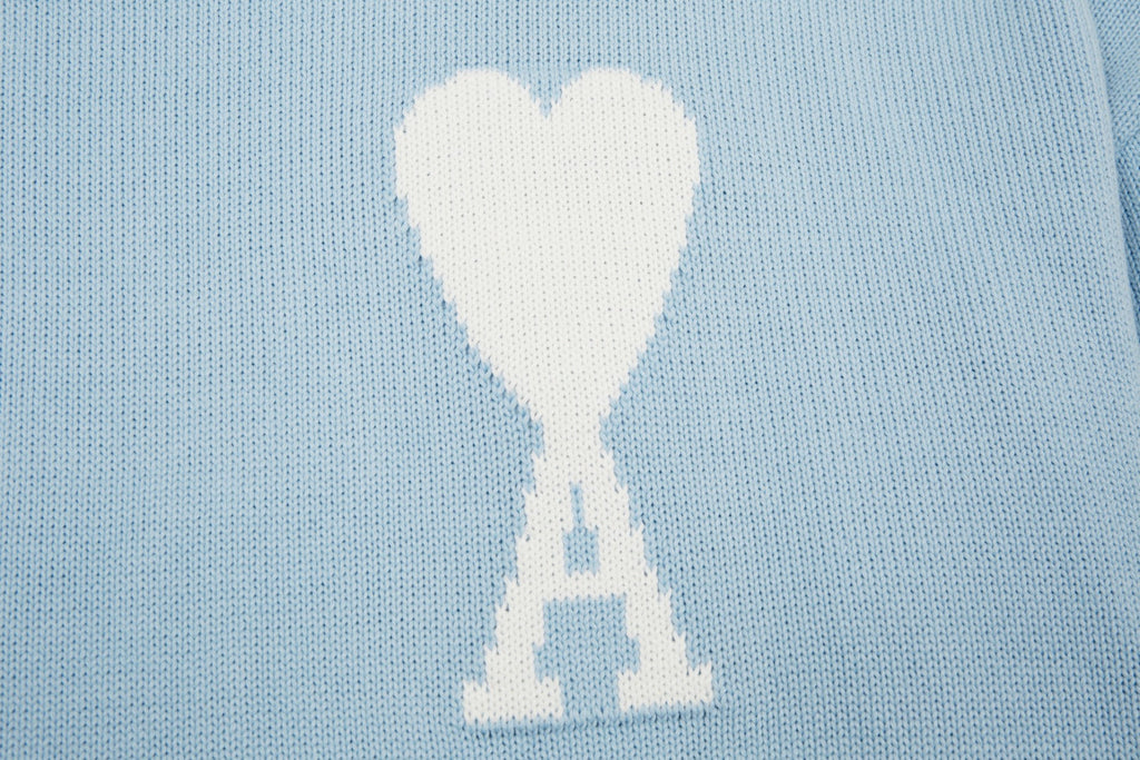 « Cœur » – Pull bleu clair bébé